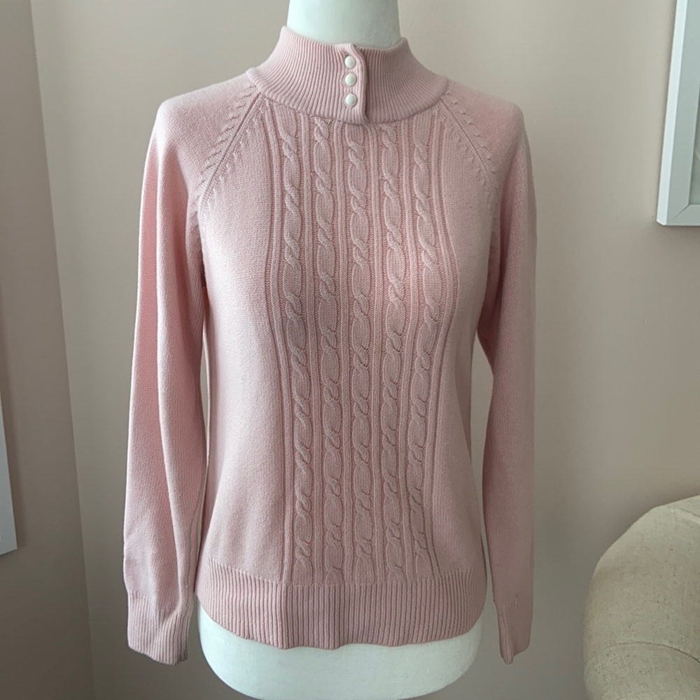 𝅺dressbarn Petite Light Pink Cable Knit Sweater.